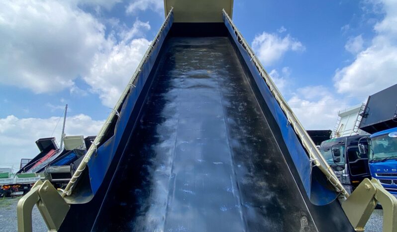 
								ISUZU Giga Dump Truck 2016 full									