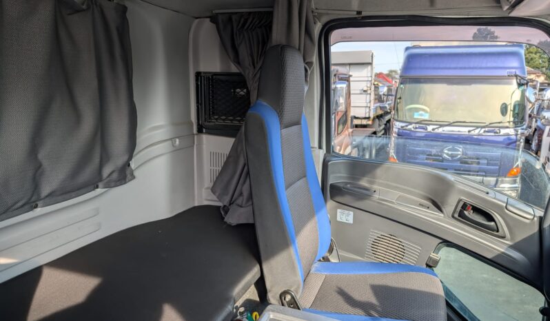 
								ISUZU Giga Deep Dump Truck 2017 full									