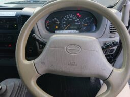 
										Hino DUTRO Truck full									