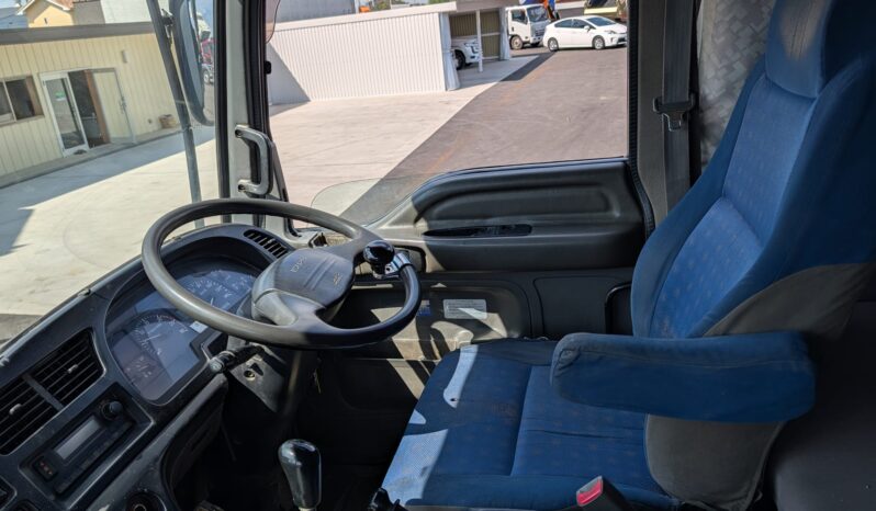 
								ISUZU Giga 2008 Dump Truck full									