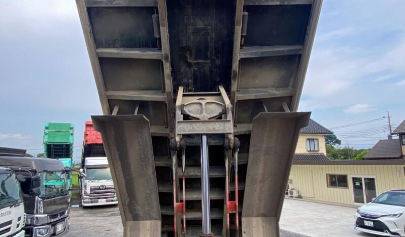 
								UD Truck QUON Dump Truck 2016 QKG-CW5YL full									