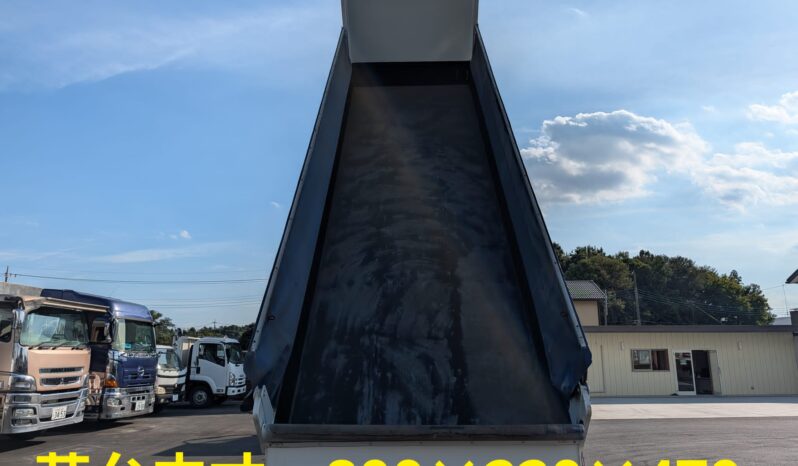 
								ISUZU Giga Deep Dump Truck 2017 full									