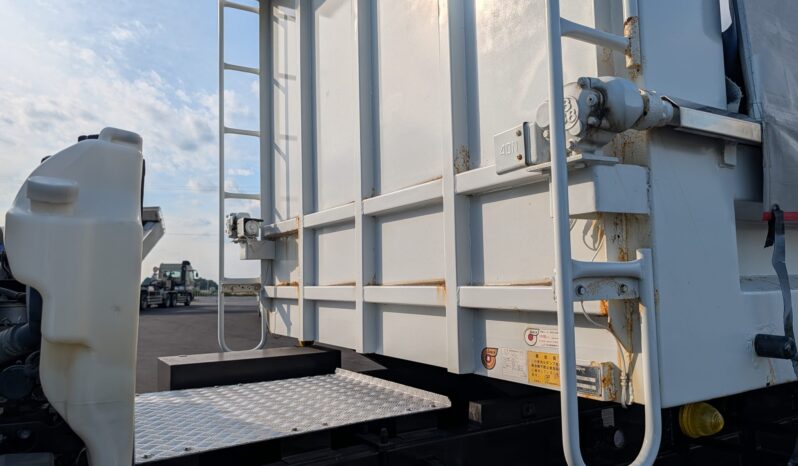 
								ISUZU Giga Deep Dump Truck 2017 full									