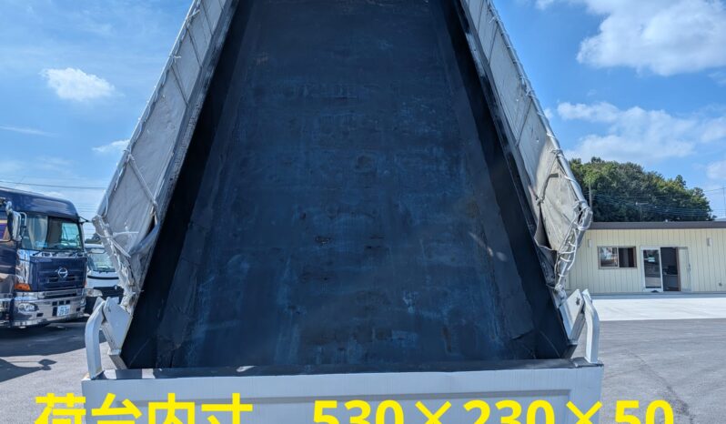 
								ISUZU Giga 2008 Dump Truck full									