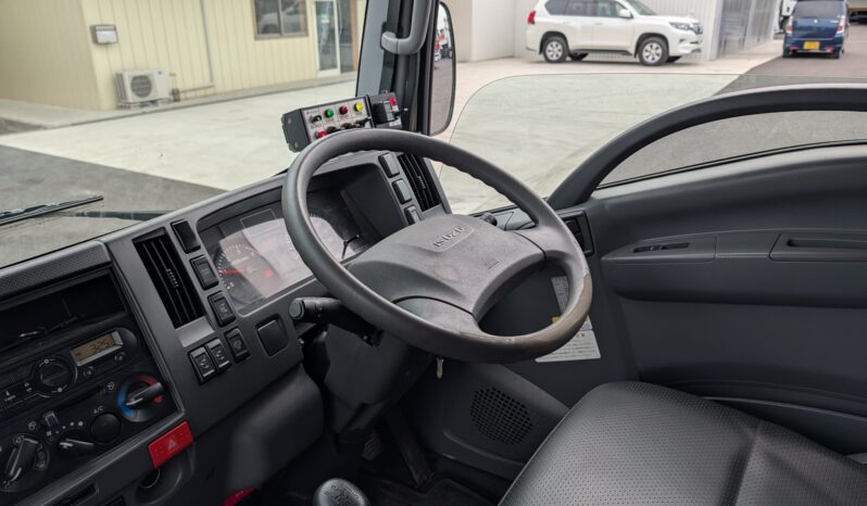 
								ISUZU ELF Truck 2017 full									